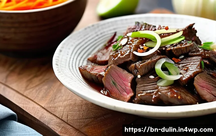 다문화 요리에서의 불고기 레시피 - A close-up, highly detailed image of thinly sliced rib eye beef marinating in a traditional Korean b...